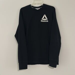 Reebok size M kangaroo pocket black crewneck 70% cotton